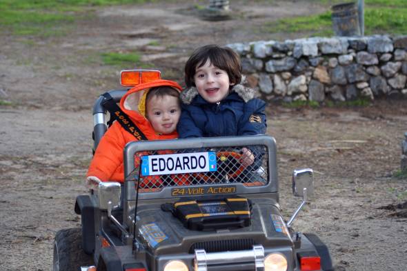 Premere il tasto destro e selezionare il comando 'Salva oggetto con nome...' per scaricare il video sul disco.